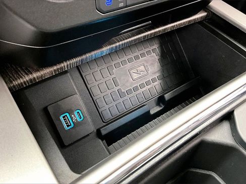 Used 2021 Ford F250 Lariat w/ Lariat Ultimate Package image 33