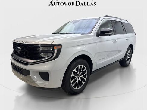 Used 2025 Ford Expedition Platinum AWD/4WD image 2