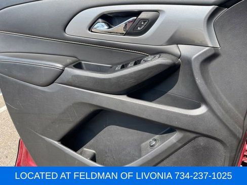 Used 2020 Chevrolet Traverse LT w/ LT Premium Package FWD image 22