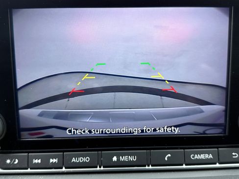 Used 2024 Nissan Rogue SV w/ SV Premium Package image 10