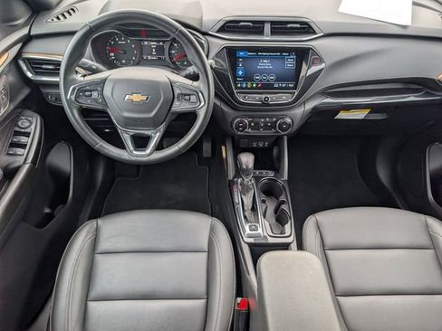 Used 2023 Chevrolet TrailBlazer ACTIV w/ Convenience Package image 6