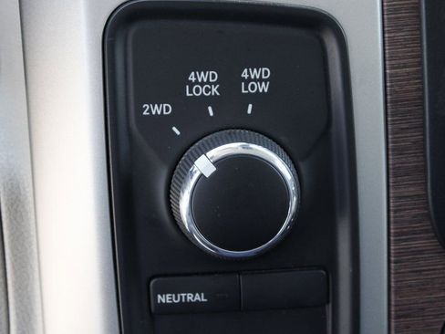 Used 2014 RAM 2500 Laramie w/ Convenience Group image 29