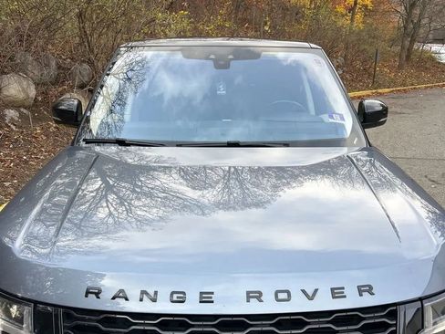 Used 2020 Land Rover Range Rover HSE image 14