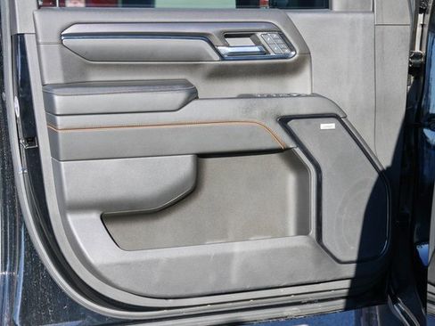 Used 2024 GMC Sierra 2500 AT4 w/ Snow Plow Prep/Camper Package image 10