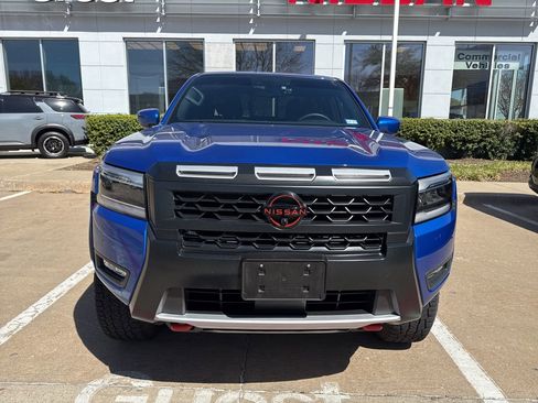 Used 2025 Nissan Frontier PRO-4X w/ Tow Package image 7