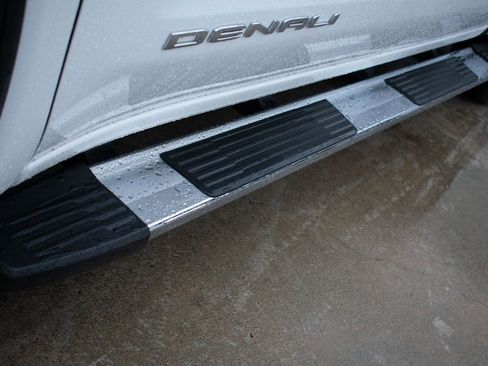 Certified 2022 GMC Sierra 1500 Denali image 13