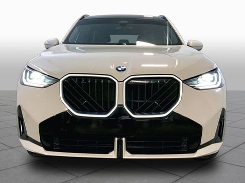 Used 2025 BMW X3 xDrive30i w/ M Sport Package AWD/4WD image 3