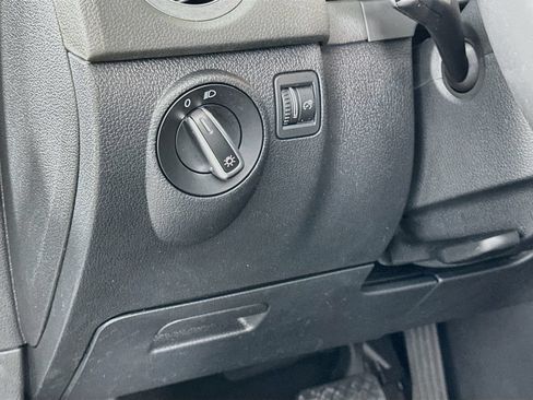 Used 2017 Volkswagen Tiguan Limited AWD/4WD image 10