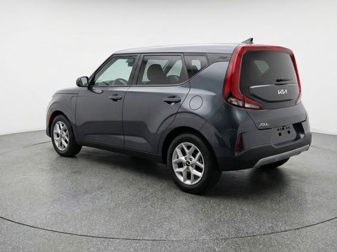 Used 2025 Kia Soul LX w/ LX Technology Package image 6
