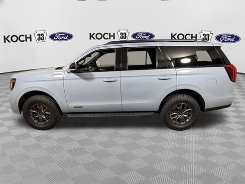 Used 2025 Ford Expedition Tremor AWD/4WD image 4