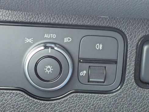 Used 2024 Mercedes-Benz Sprinter 3500 image 21