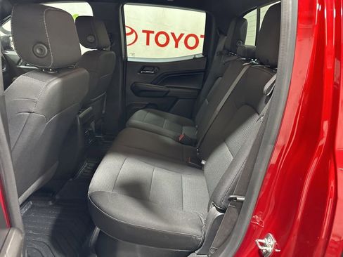 Used 2024 Chevrolet Colorado LT w/ LT Convenience Package image 19