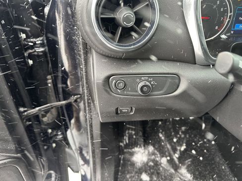 Used 2021 Chevrolet Blazer LT image 28