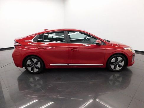 Used 2022 Hyundai Ioniq SEL image 9