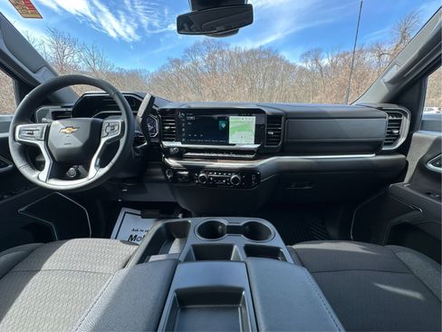 Used 2025 Chevrolet Silverado 2500 LT w/ Convenience Package AWD/4WD image 26