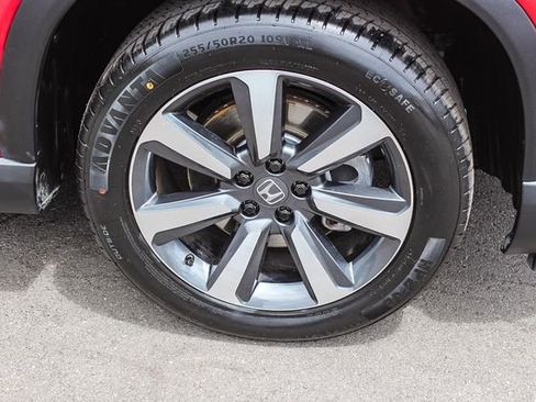 Used 2025 Honda Pilot Touring image 13