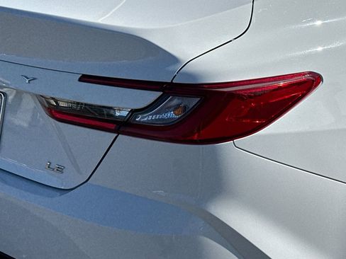 Used 2025 Toyota Camry LE FWD image 24
