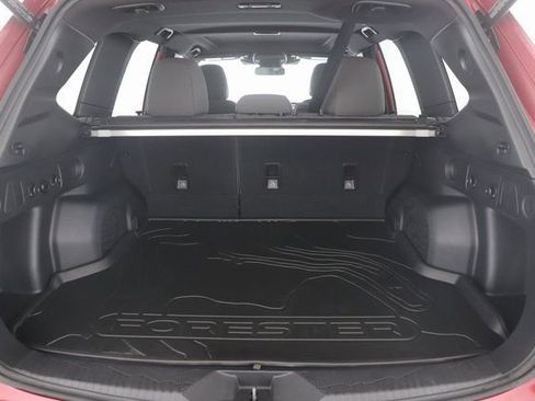 Used 2025 Subaru Forester Premium image 27