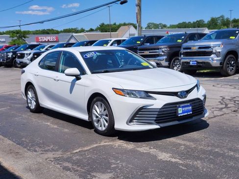 Used 2022 Toyota Camry LE AWD/4WD image 7