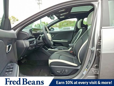 New 2025 Kia K4 GT-Line w/ GT-Line Premium Package image 10