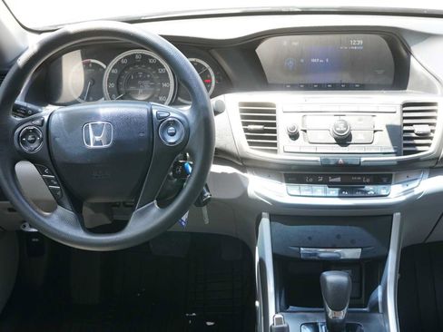 Used 2013 Honda Accord LX image 23