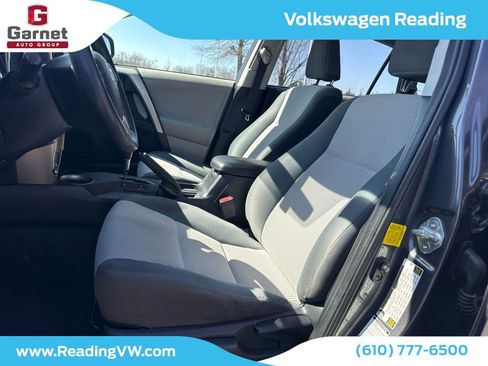 Used 2013 Toyota RAV4 LE image 11