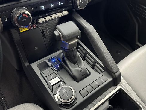 New 2025 Nissan Altima 2.5 SL image 12