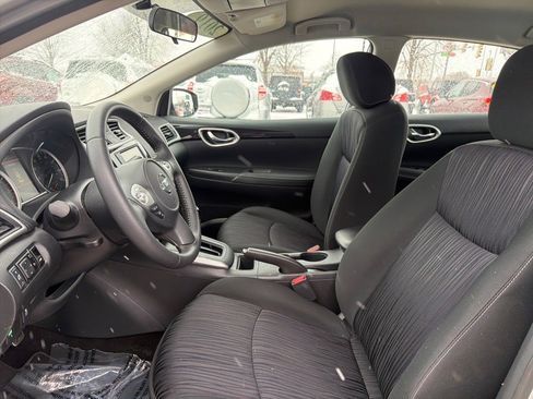 Used 2019 Nissan Sentra SV image 7
