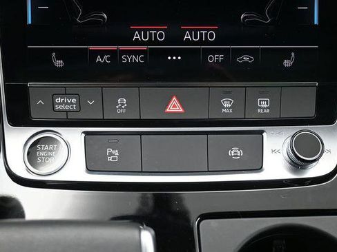 Certified 2025 Audi Q7 2.0T Premium Plus w/ Premium Plus Package AWD/4WD image 25