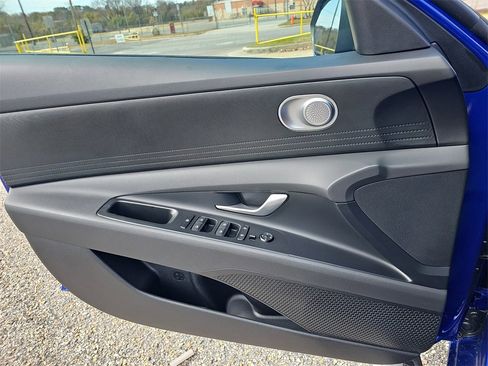 New 2026 Hyundai Elantra Blue image 25