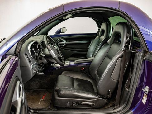 Used 2004 Chevrolet SSR w/ Preferred Equipment Group RWD image 33
