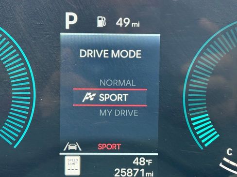 Used 2025 Hyundai Sonata SEL FWD image 36