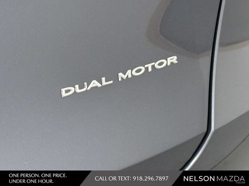 Used 2021 Tesla Model Y Long Range AWD/4WD image 16