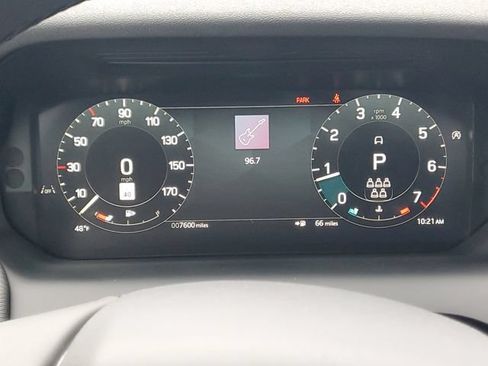 Used 2025 Land Rover Discovery Sport Dynamic SE AWD/4WD image 29