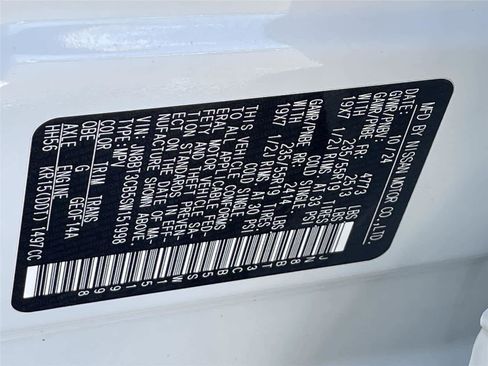 Used 2025 Nissan Rogue SL AWD/4WD image 33