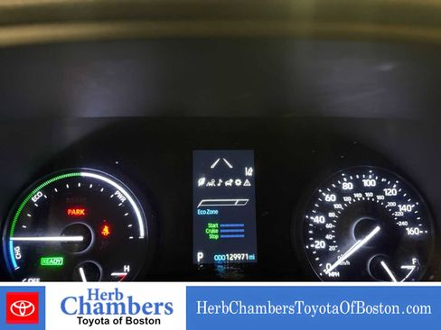 Used 2021 Toyota Sienna XSE w/ XSE Plus Package AWD/4WD image 4