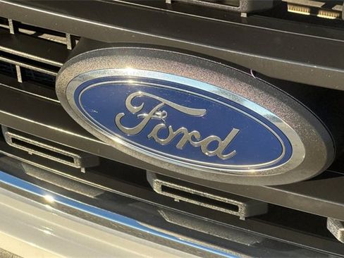 Used 2023 Ford F150 XLT image 43