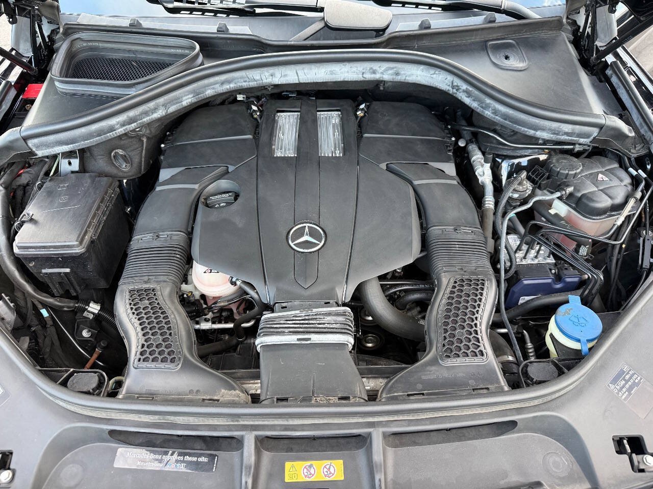 Used 2015 Mercedes-Benz GL 450 4MATIC image 26