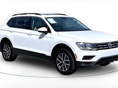 Used 2019 Volkswagen Tiguan SE w/ Panoramic Sunroof Package AWD/4WD image 1