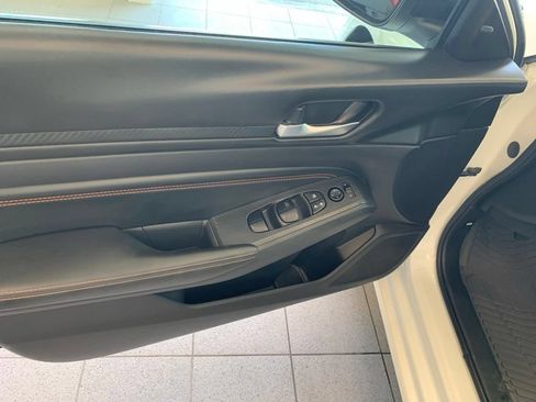 Used 2020 Nissan Altima 2.5 SR w/ Premium Package FWD image 5