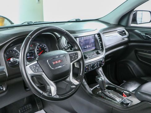 Used 2018 GMC Acadia SLT FWD image 24