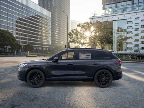 New 2026 Lincoln Corsair Reserve w/ Jet Appearance Package image 3