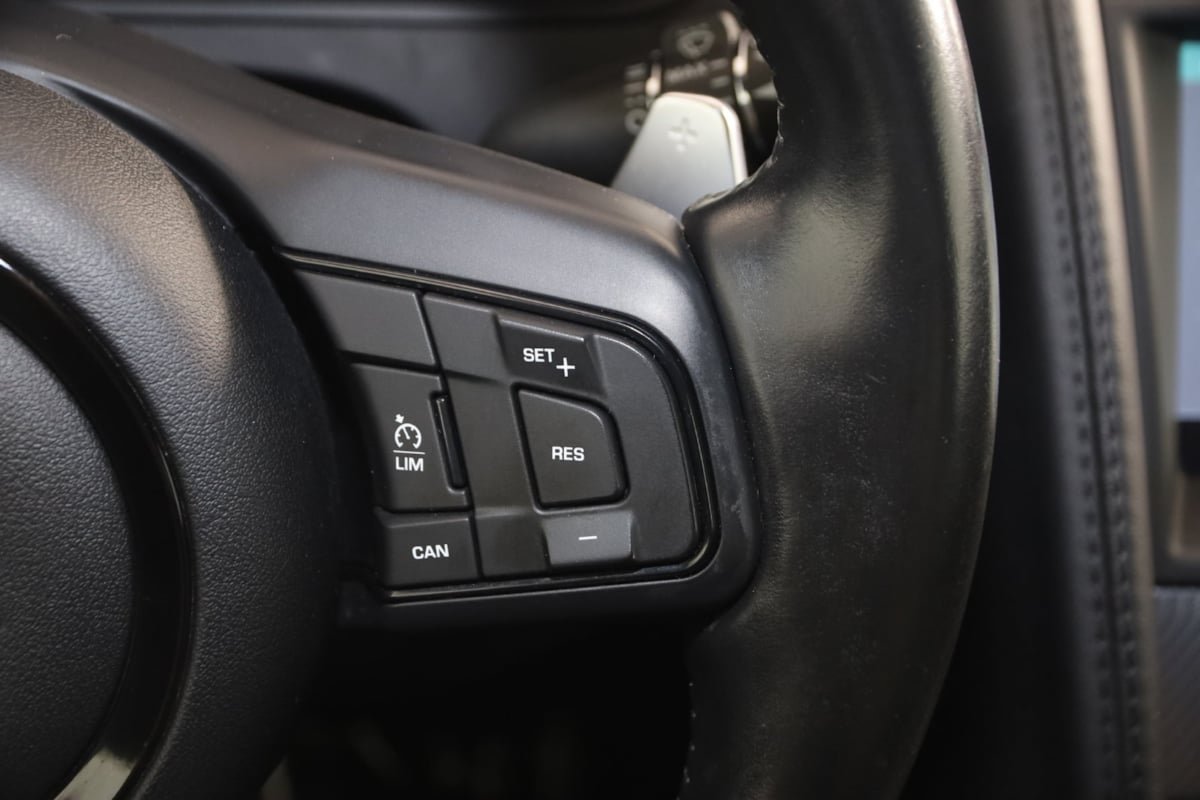 Used 2021 Jaguar F-TYPE R-Dynamic AWD/4WD image 38