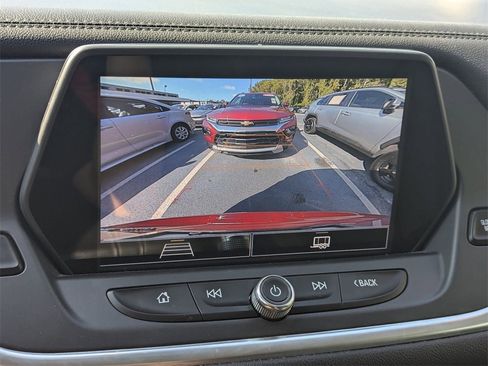 Used 2021 Chevrolet Blazer LT image 11