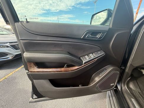 Used 2019 Chevrolet Tahoe LT image 9