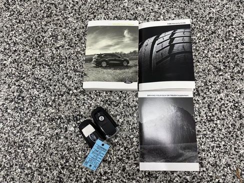 Used 2022 Ford Escape SE image 20