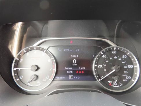 Used 2022 Nissan Titan SV RWD image 19