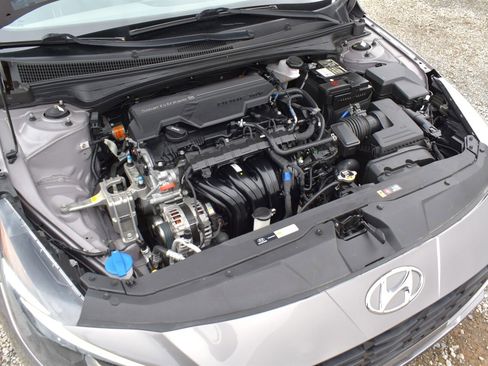 Used 2023 Hyundai Elantra SEL w/ Convenience Package FWD image 32