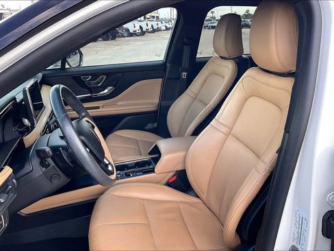 Used 2022 Lincoln Corsair Reserve image 18