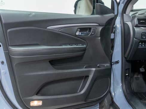 Used 2023 Honda Ridgeline RTL-E image 21